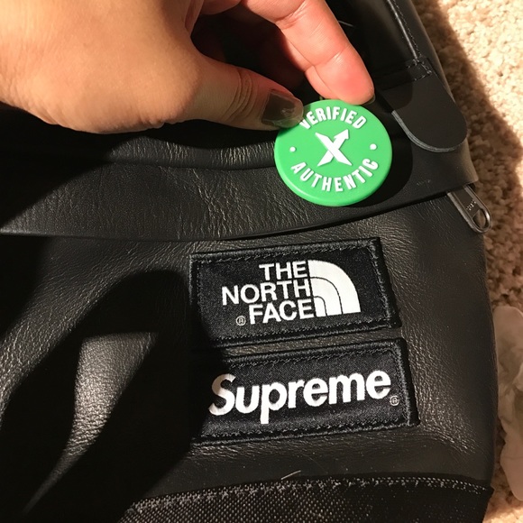 Rare authentic Supreme bagpack!! - Picture 2 of 6